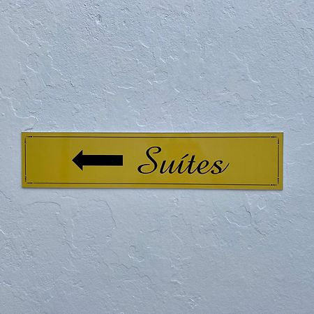Kalug - Suite Casal Independente Em Guest House Ильеус Экстерьер фото